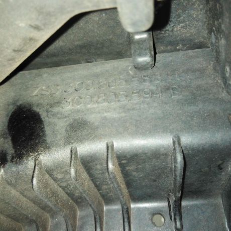 peredniaia-panel-televizor-volkswagen-passat-b6-art-93145-big-2