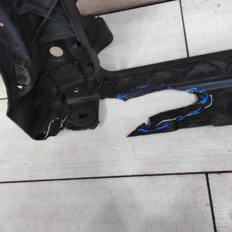 peredniaia-panel-televizor-volkswagen-passat-b6-art-93145-big-1