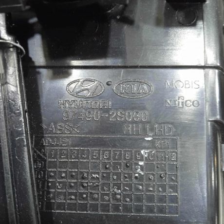 deflektor-obduva-salona-pravyi-hyundai-ix35-i-art-93294-big-3