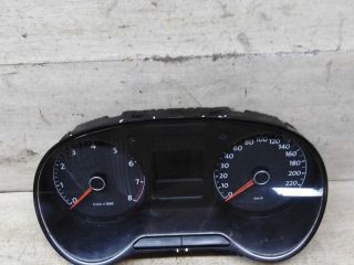 panel-priborov-shhitok-volkswagen-polo-5-art-96664