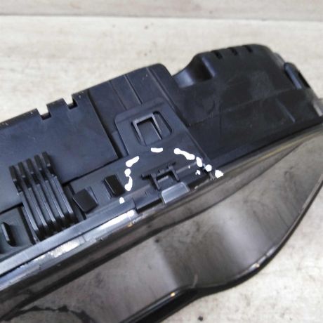 panel-priborov-shhitok-volkswagen-polo-5-art-96664-big-1