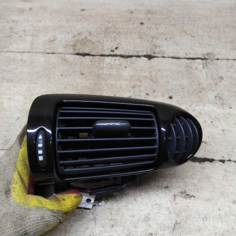 deflektor-obduva-salona-pravyi-mercedes-c-klass-w203-kupe-art-98925-big-0
