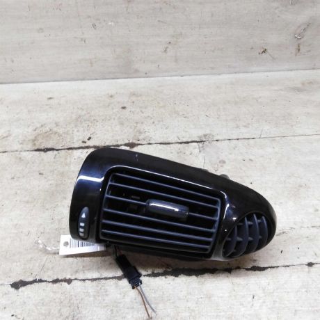 deflektor-obduva-salona-pravyi-mercedes-c-klass-w203-kupe-art-98925-big-4