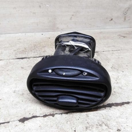 deflektor-obduva-salona-ford-focus-i-art-98956-big-3
