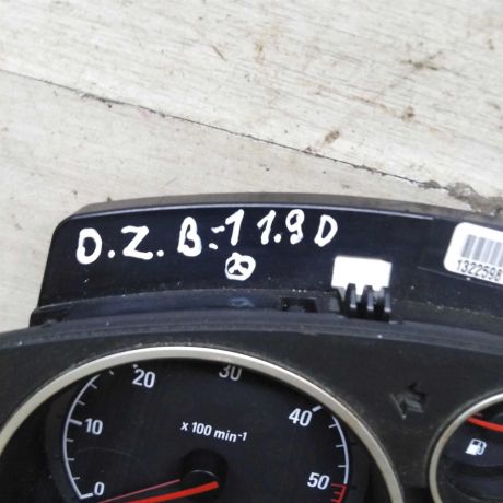 panel-priborov-shhitok-opel-zafira-b-art-99235-big-1