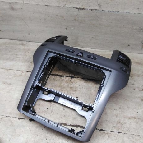 ramka-magnitoly-deflektor-obduva-salona-opel-zafira-b-art-99379-big-1