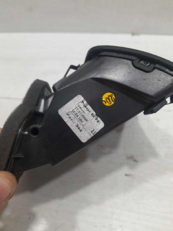 deflektor-obduva-salona-pravyi-volkswagen-passat-b6-art-100742-big-1