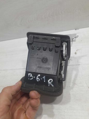 deflektor-obduva-salona-pravyi-volkswagen-passat-b6-art-100742-big-3