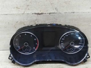 panel-priborov-shhitok-volkswagen-jetta-vi-art-100975