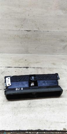 deflektor-obduva-salona-centralnyi-volkswagen-jetta-vi-art-100984-big-3