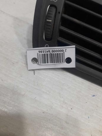 deflektor-obduva-salona-levyi-volkswagen-passat-b6-art-101353-big-1