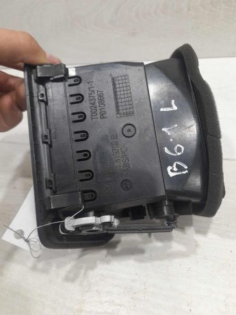 deflektor-obduva-salona-levyi-volkswagen-passat-b6-art-101353-big-2