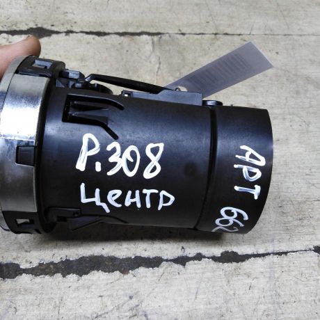 deflektor-obduva-salona-centralnyi-peugeot-308-i-art-102821-big-3