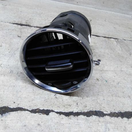 deflektor-obduva-salona-centralnyi-peugeot-308-i-art-102824-big-0