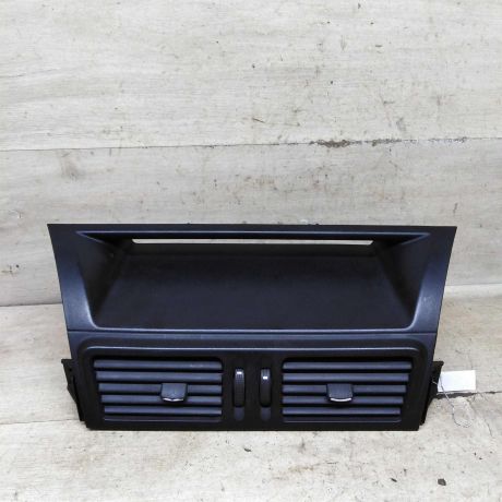 deflektor-obduva-salona-centralnyi-geely-emgrand-x7-art-103149-big-3