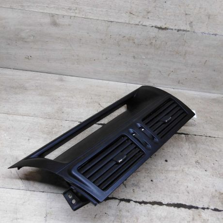 deflektor-obduva-salona-centralnyi-geely-emgrand-x7-art-103149-big-2