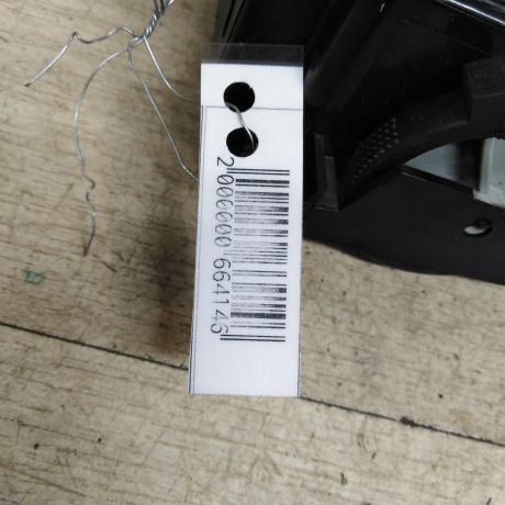 deflektor-obduva-salona-centralnyi-hyundai-getz-art-104358-big-1