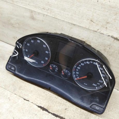 panel-priborov-shhitok-volkswagen-jetta-5-defekt-art-105947-big-0