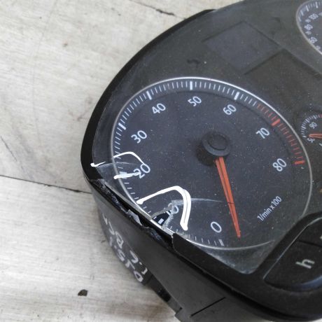 panel-priborov-shhitok-volkswagen-jetta-5-defekt-art-105947-big-8