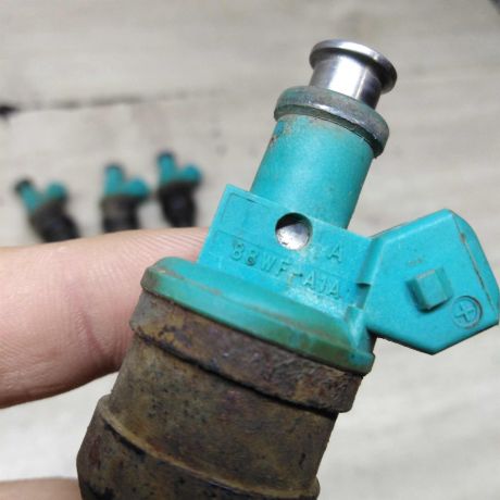 forsunka-toplivnaia-ford-escort-5-rest-2-xetcbek-art-106780-big-5