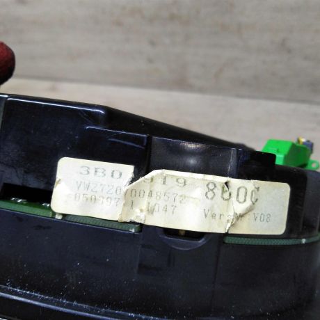 panel-priborov-shhitok-volkswagen-passat-b5-art-107050-big-2