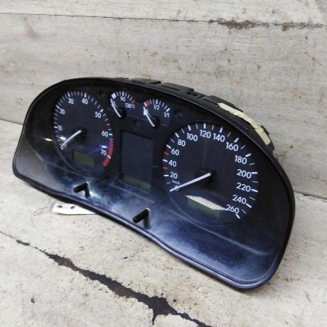 panel-priborov-shhitok-volkswagen-passat-b5-art-107050-big-6