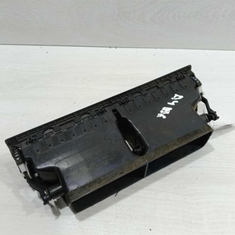 deflektor-obduva-salona-centralnyi-audi-a4-b6-art-107157-big-3