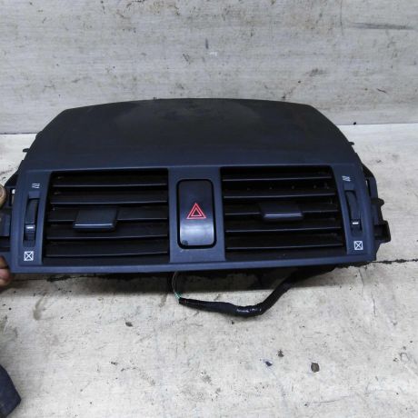 deflektor-obduva-salona-centralnyi-toyota-corolla-x-e140-e150-art-107793-big-0