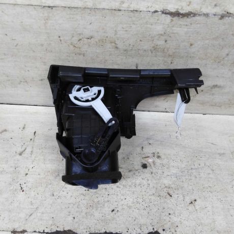 deflektor-obduva-salona-levyi-toyota-corolla-x-e140-e150-art-107825-big-1