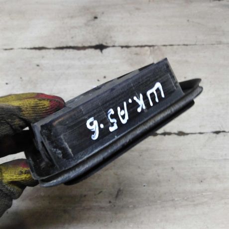 deflektor-vozdusnogo-potoka-v-zadnee-krylo-skoda-octavia-a5-art-108382-big-3