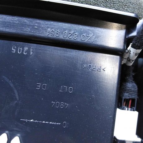 deflektor-obduva-salona-centralnyi-bardacok-knopka-avariinoi-signalizacii-skoda-octavia-a5-art-108975-big-1