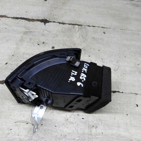 deflektor-obduva-salona-pravyi-skoda-octavia-a5-art-109246-big-2