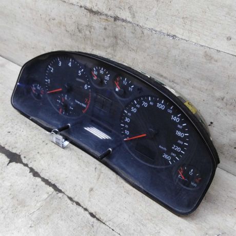 panel-priborov-shhitok-audi-a6-c5-art-109775-big-9