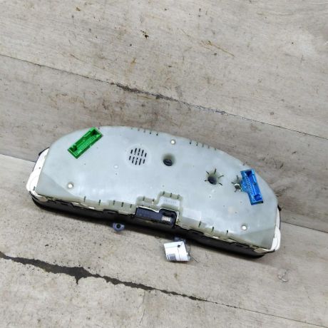 panel-priborov-shhitok-audi-a6-c5-art-109775-big-2