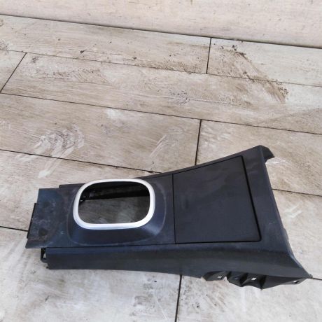 konsol-centralnaia-nissan-tiida-i-art-110131-big-0