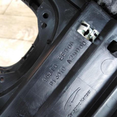 konsol-centralnaia-nissan-tiida-i-art-110131-big-8