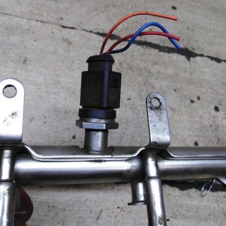 rampa-toplivnaia-18i-volkswagen-passat-b6-art-110372-big-1