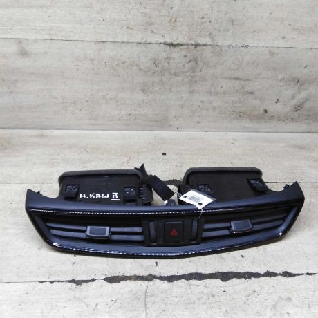 deflektor-obduva-salona-centralnyi-nissan-qashqai-ii-restailing-art-111295-big-0
