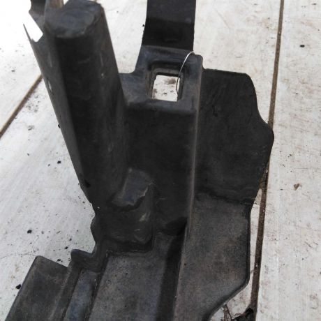 deflektor-zabora-vozduxa-radiatora-niznii-toyota-rav4-iv-xa40-art-111391-big-6