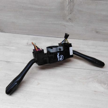 podrulevoi-perekliucatel-volkswagen-sharan-art-13726-big-3