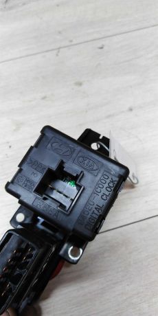 knopka-avariiki-hyundai-getz-art-13881-big-3