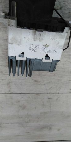 knopka-avariinoi-ostanovki-ford-focus-i-restailing-art-14613-big-1