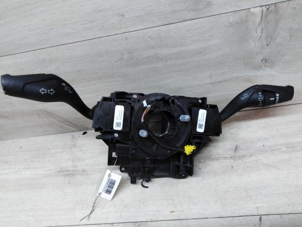 perekliucatel-podrulevoi-ford-focus-iii-art-14855-big-0