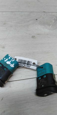 knopka-centralnogo-zamka-ford-focus-1-art-14999-big-0