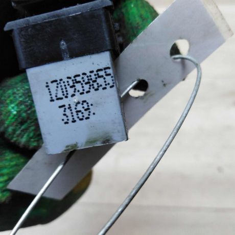 knopka-steklopodieemnika-skoda-octavia-a5-art-15433-big-2