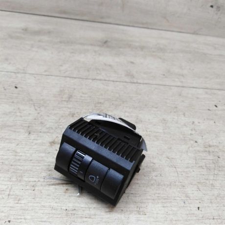 korrektor-far-volkswagen-polo-sedan-art-16511-big-0