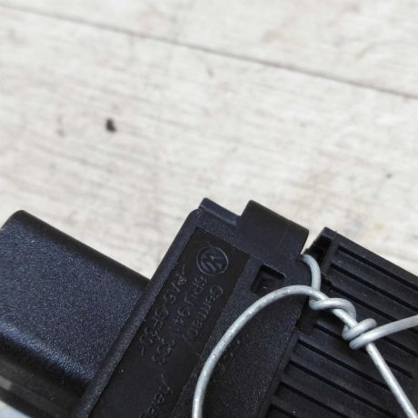 korrektor-far-volkswagen-polo-sedan-art-16511-big-3