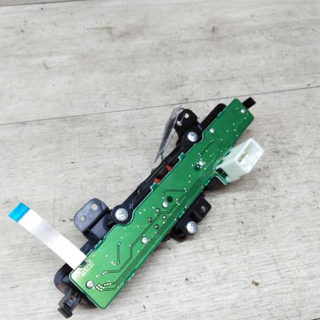 knopka-avariinoi-ostanovki-mitsubishi-lancer-10-art-18744-big-2