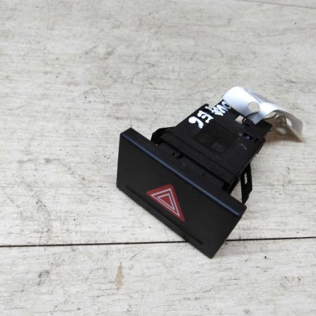 knopka-avariinoi-ostanovki-volkswagen-touareg-art-19901-big-0