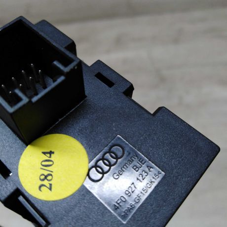 blok-upravleniia-korrektorom-audi-a6-c6-art-21586-big-2